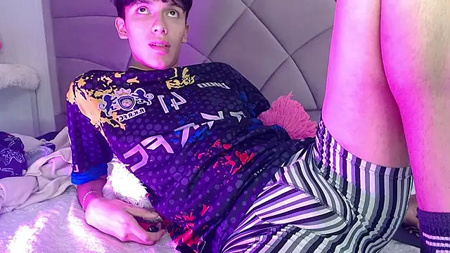 Вебкам-шоу ethan_twink22