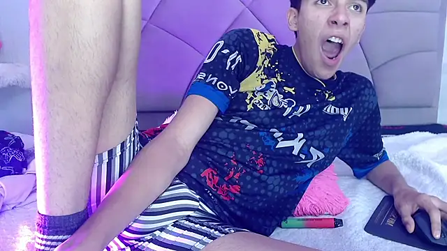 Show modela ethan_twink22 na web-kameri