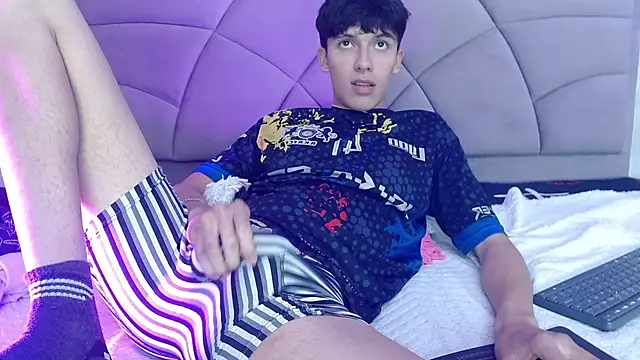 Вебкам-шоу ethan_twink22