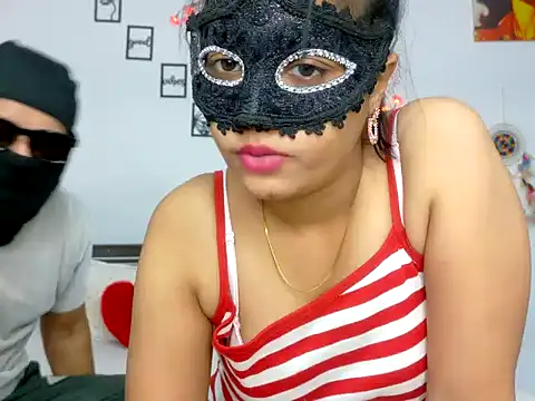 Sizzling_Shanayaa Webcam-Show