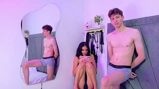 عرض كام ThreeForFun_OS