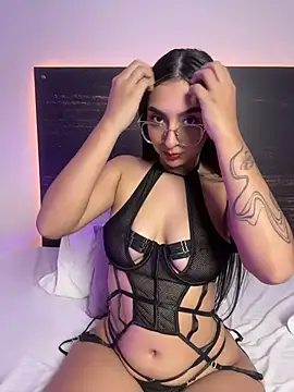 emmi_miller Chat XXX in diretta