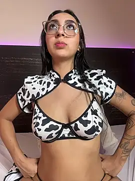Chat XXX en directo de emmi_miller