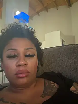 BiancaJennings Show in webcam