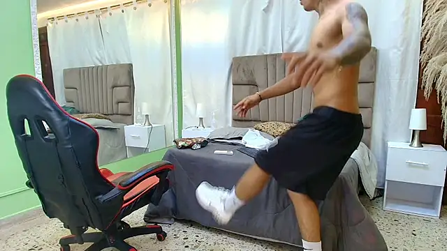 Pertunjukan Kamera Web Ruslan_marcel