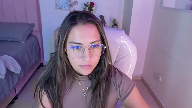 miia_thompson1's Live XXX Chat