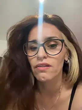 Show de busty_nicole na webcam