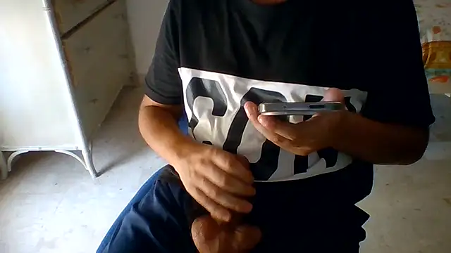 princeYassin_007n Webbikameraesitys