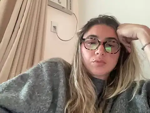 lailayourangel Шоу с уебкамера