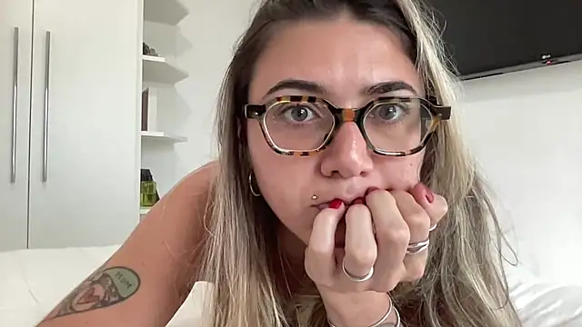 Show de lailayourangel na webcam