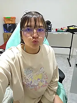 Zoe_Lux_ webkamerás műsora