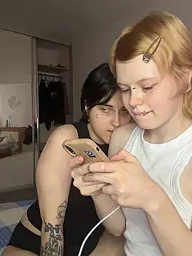 Show de MiaAndAlice na webcam