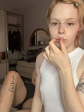 MiaAndAlice Adlı Modelin Web Kamerası Şovu