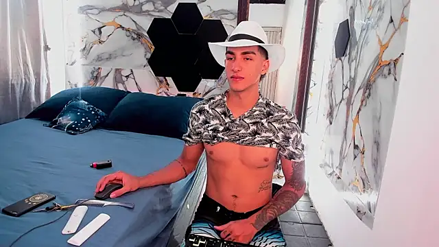 Goldendesirexx webkamerás műsora