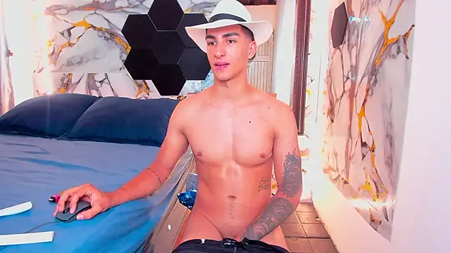 Goldendesirexx – webcam-show