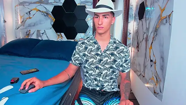 Goldendesirexx Шоу с уебкамера