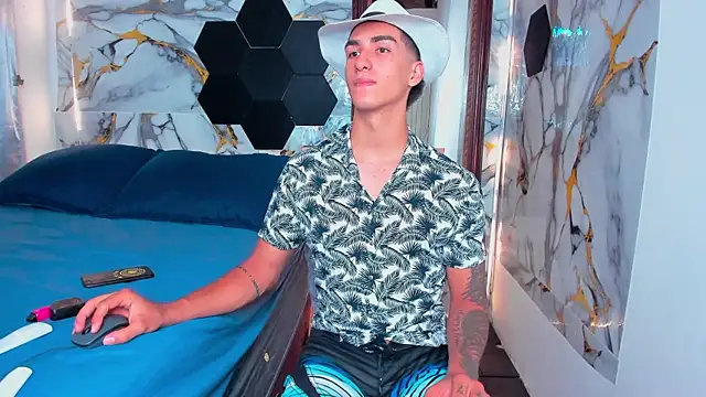 Goldendesirexx Шоу с уебкамера