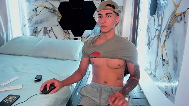 Goldendesirexx – webcam-show
