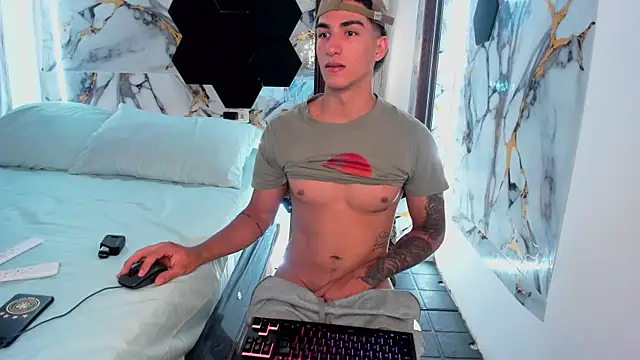 Goldendesirexx Webcam Show