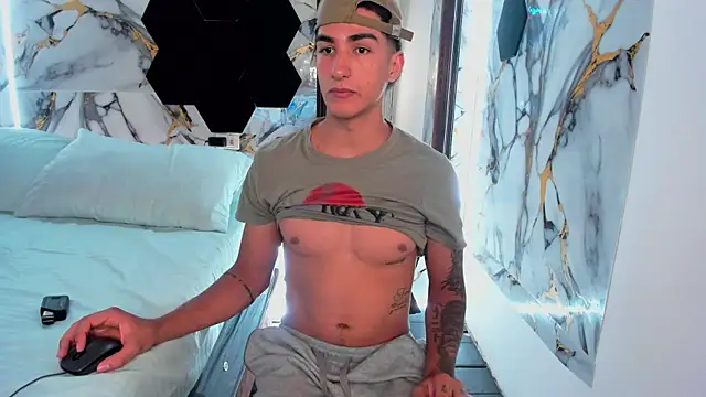 Goldendesirexx webkamerás műsora