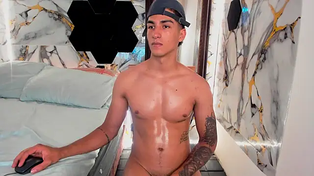 Goldendesirexx Webcam Show