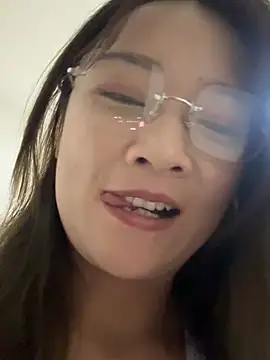 Yueya- Show Webcam