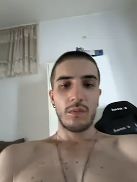 Padrone990 Show in webcam