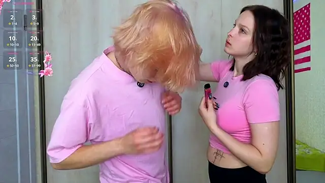 Pokazy przed kamerką – Kai_and_Kitty