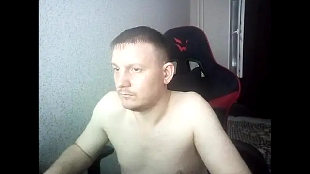 Show modela MysteriousWanderer na web-kameri
