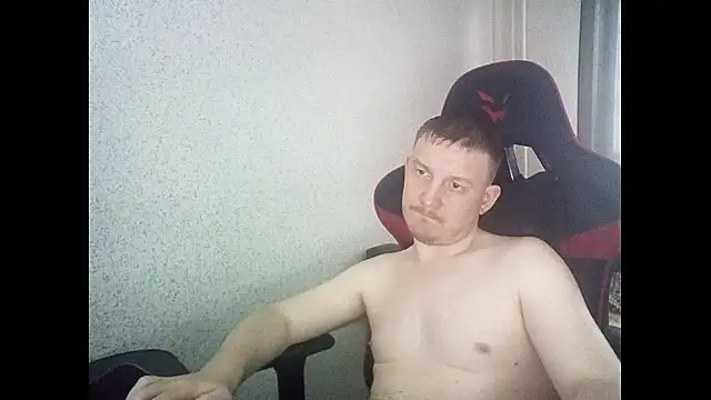 MysteriousWanderer Show in webcam