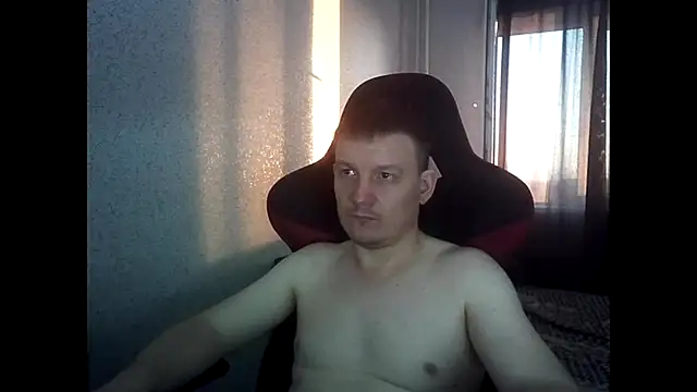 MysteriousWanderer Show in webcam