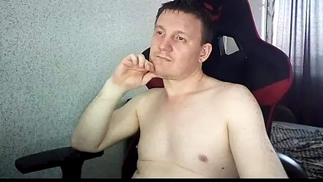 MysteriousWanderer Show Webcam