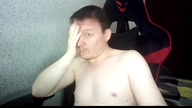 MysteriousWanderer Show in webcam