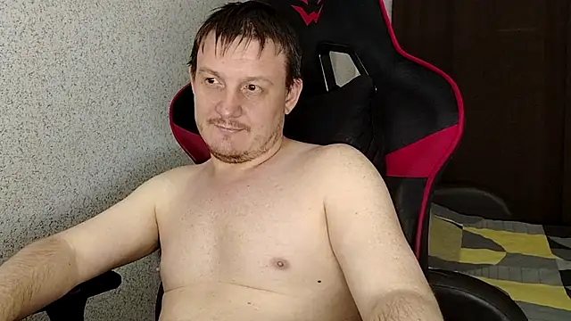 MysteriousWanderer Show in webcam