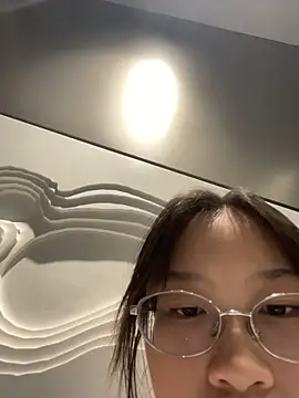 JUJU0616 Show in webcam