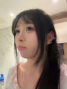 wanwan-baobei Show in webcam