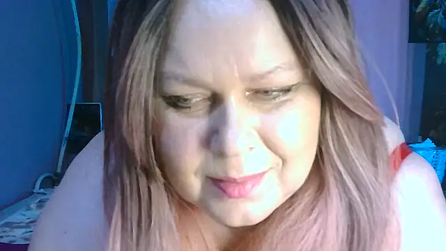 Show modela Roksolana5398 na web-kameri