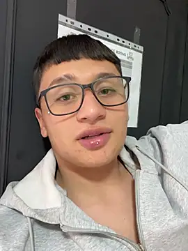 Matteo_humn – webcam-show
