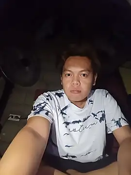 Zhanbodyguy Pertunjukan Webcam
