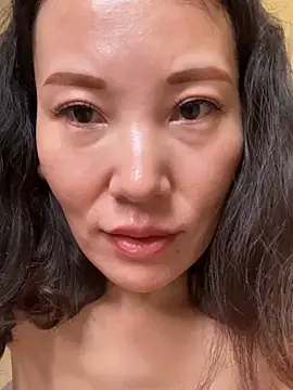 xiaotaotutu103 在線直播表演