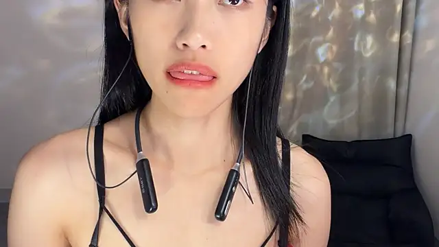 Tammy-666 Adlı Modelin Canlı XXX Sohbeti