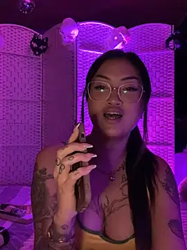 AsianLadyWan's Webcam Show