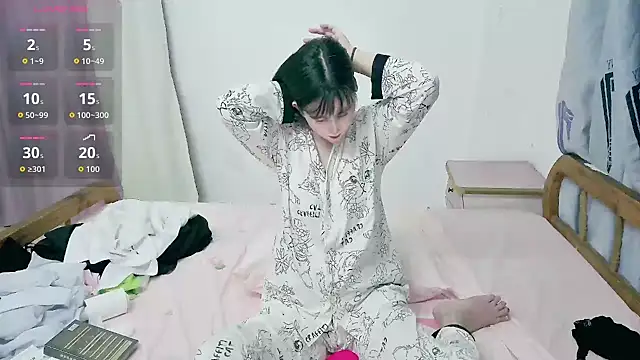 Mandy-b-B6's Live XXX Chat