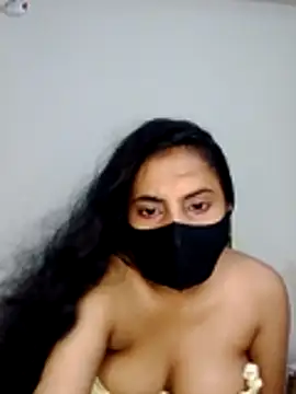 Chat +18 de dipa-cute ao vivo