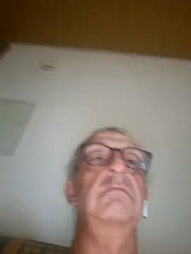 OutsideDunce Webcamshow