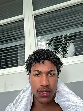 Angel_raphael69 Pertunjukan Webcam