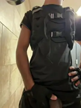 Pokazy przed kamerką – Angel_raphael69