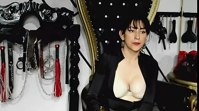 ThessaDior's Webcam Show
