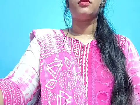 Adhiti_1's Webcam Show