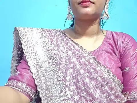 Adhiti_1's Webcam Show